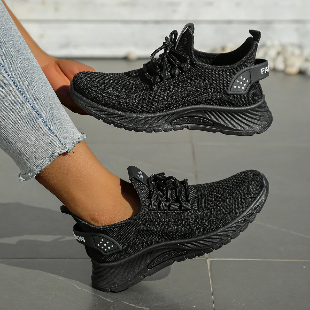 women's casual sneaker