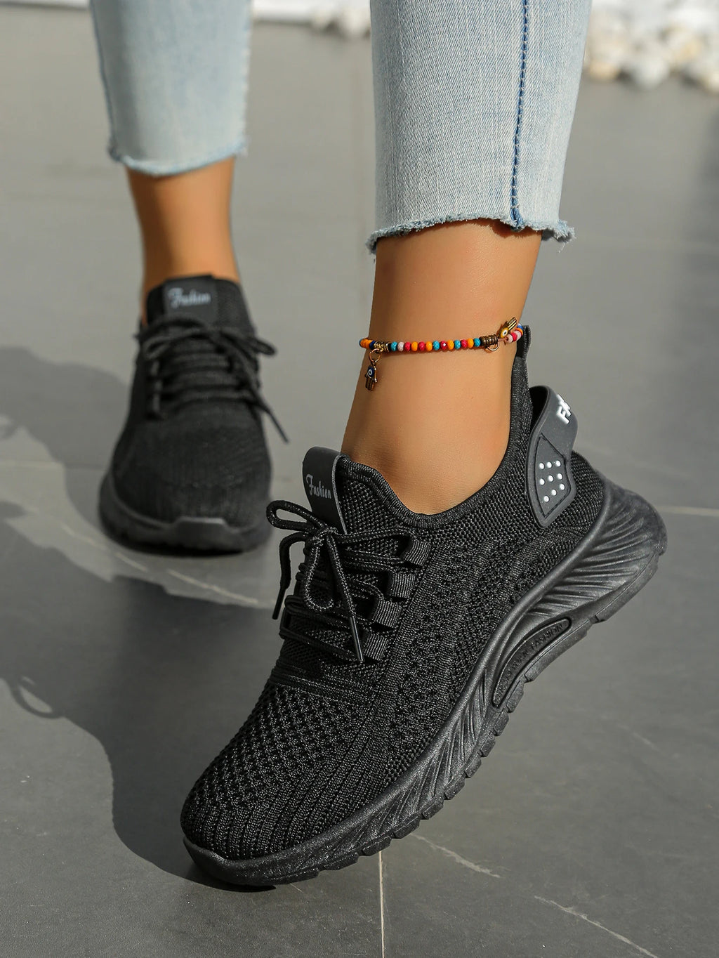 women's casual sneaker