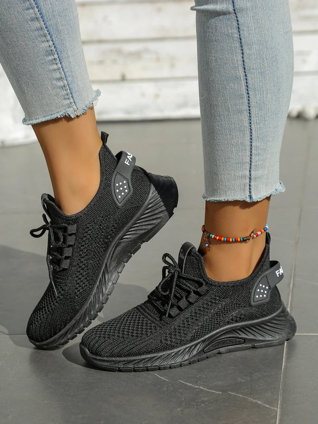 women's casual sneaker