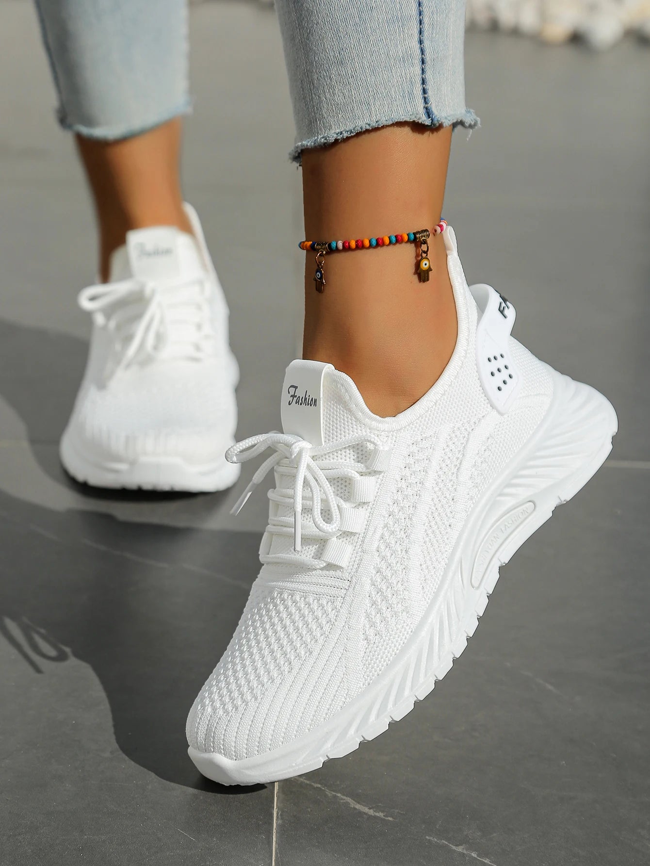 women's casual sneaker