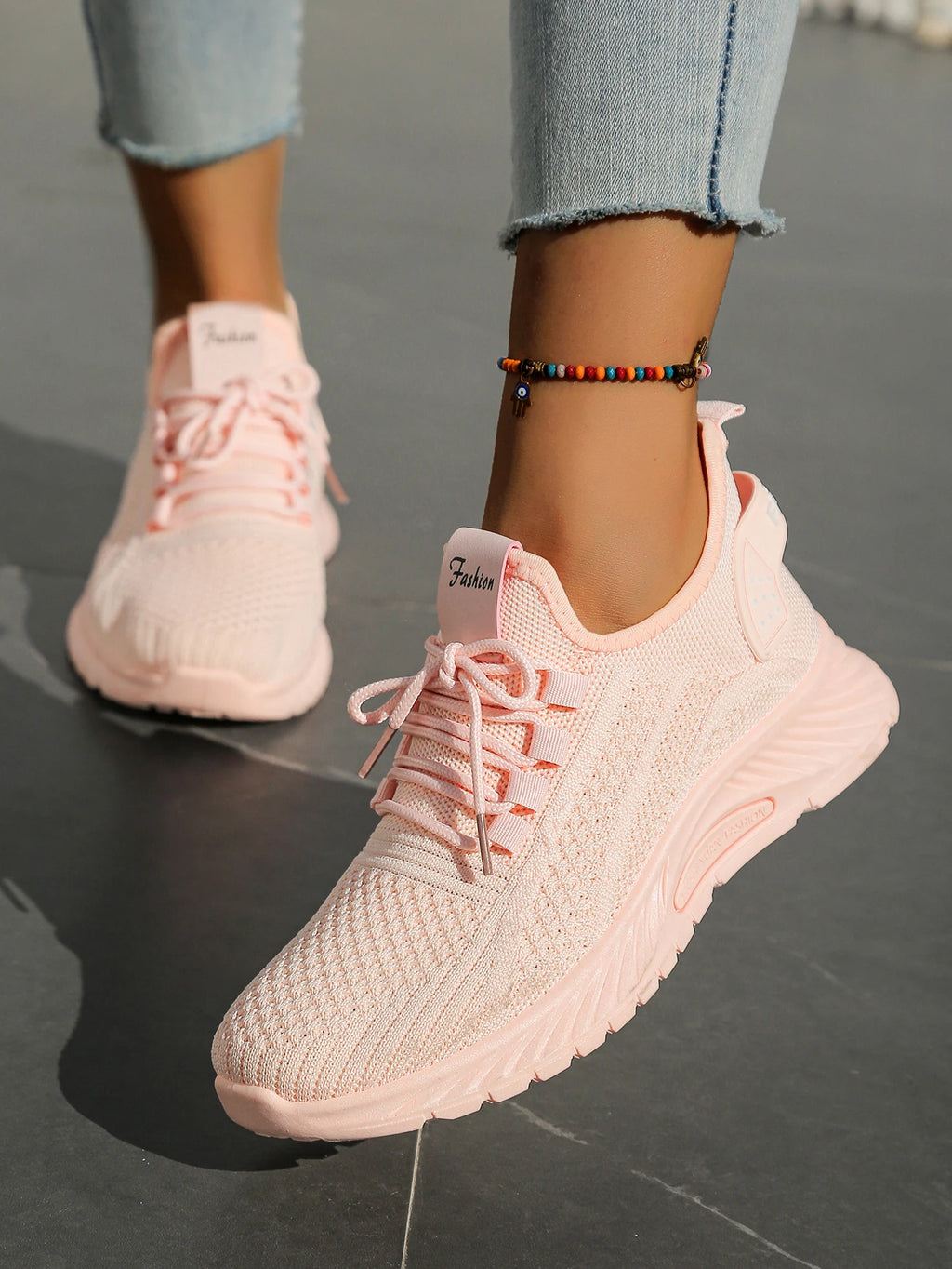 women's casual sneaker