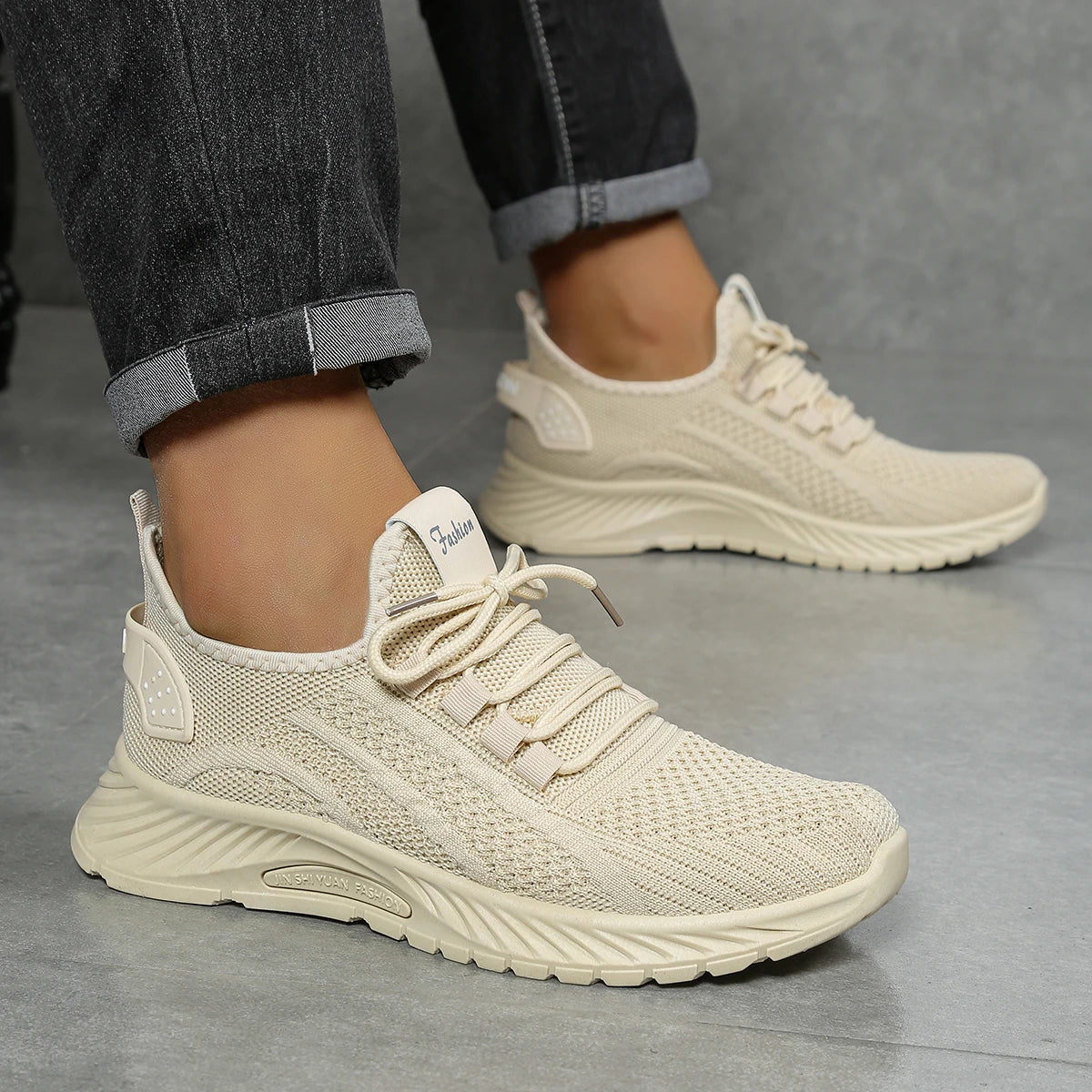 women's casual sneaker