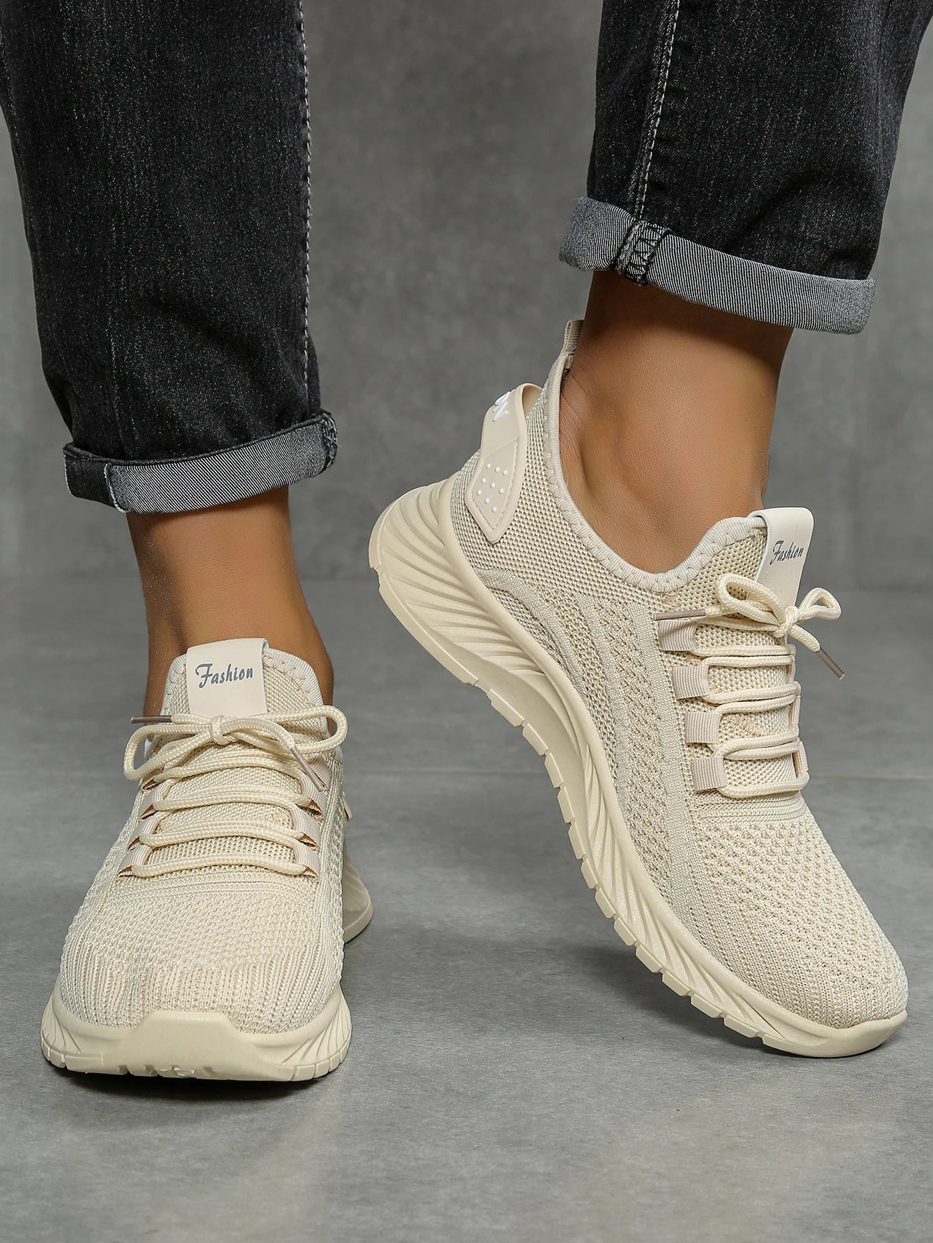 women's casual sneaker